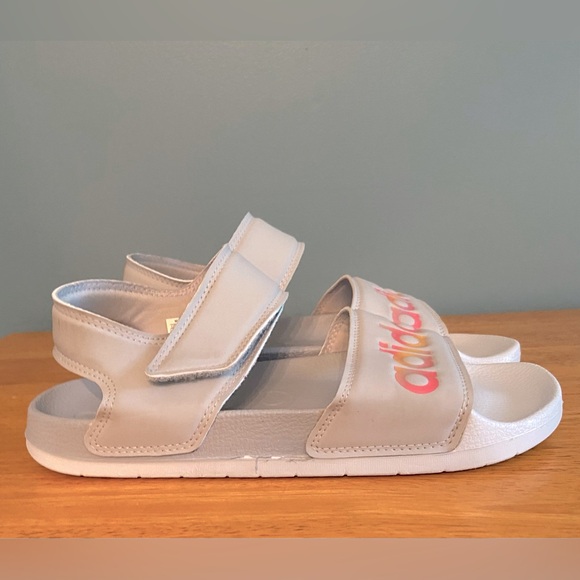Adidas Adilette Sandals (Women’s Size 7) - Picture 4 of 9